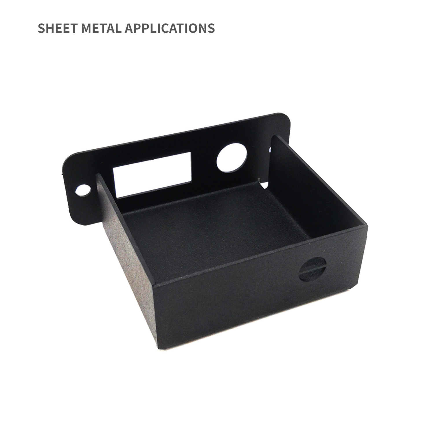 Pulsante e passaggio della staffa per un involucro di metallo a livello di incendio